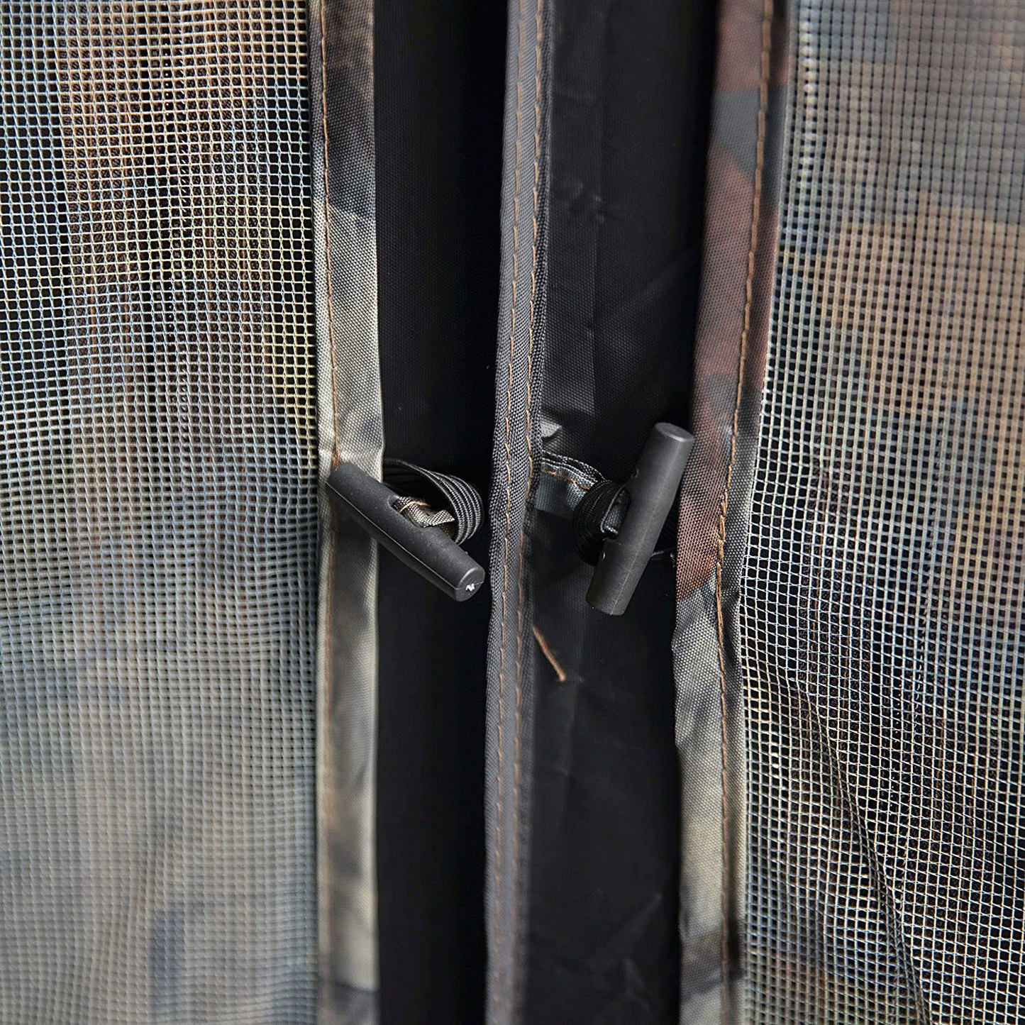 Hunting Blind 2 person Pop Up Shelter Bloodtrail Woodland